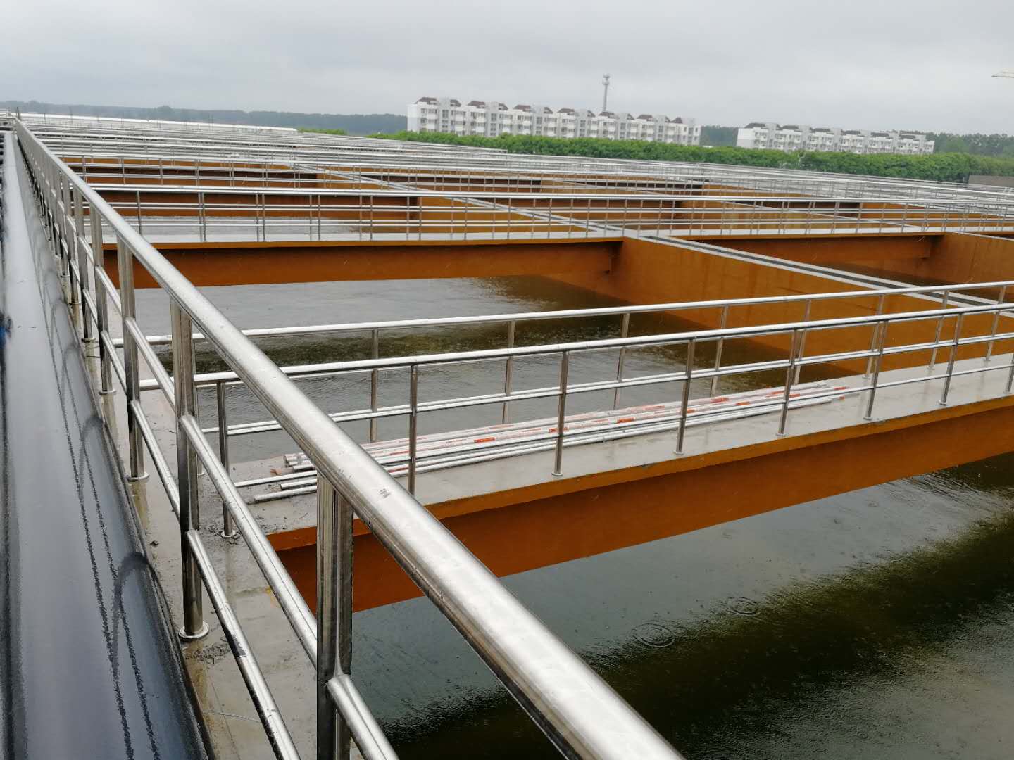 工业废水强化处理与回用